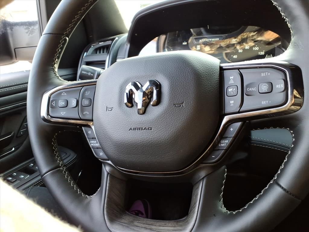 Used 2026 RAM 1500 Limited AWD/4WD image 17