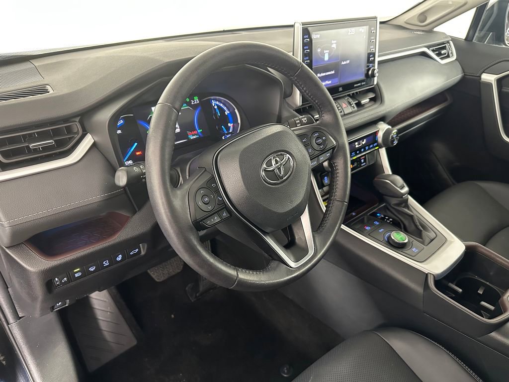Used 2022 Toyota RAV4 Limited AWD/4WD image 11