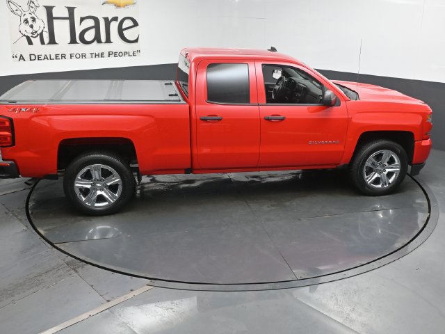 Used 2019 Chevrolet Silverado 1500 Custom w/ Custom Convenience Package AWD/4WD image 43