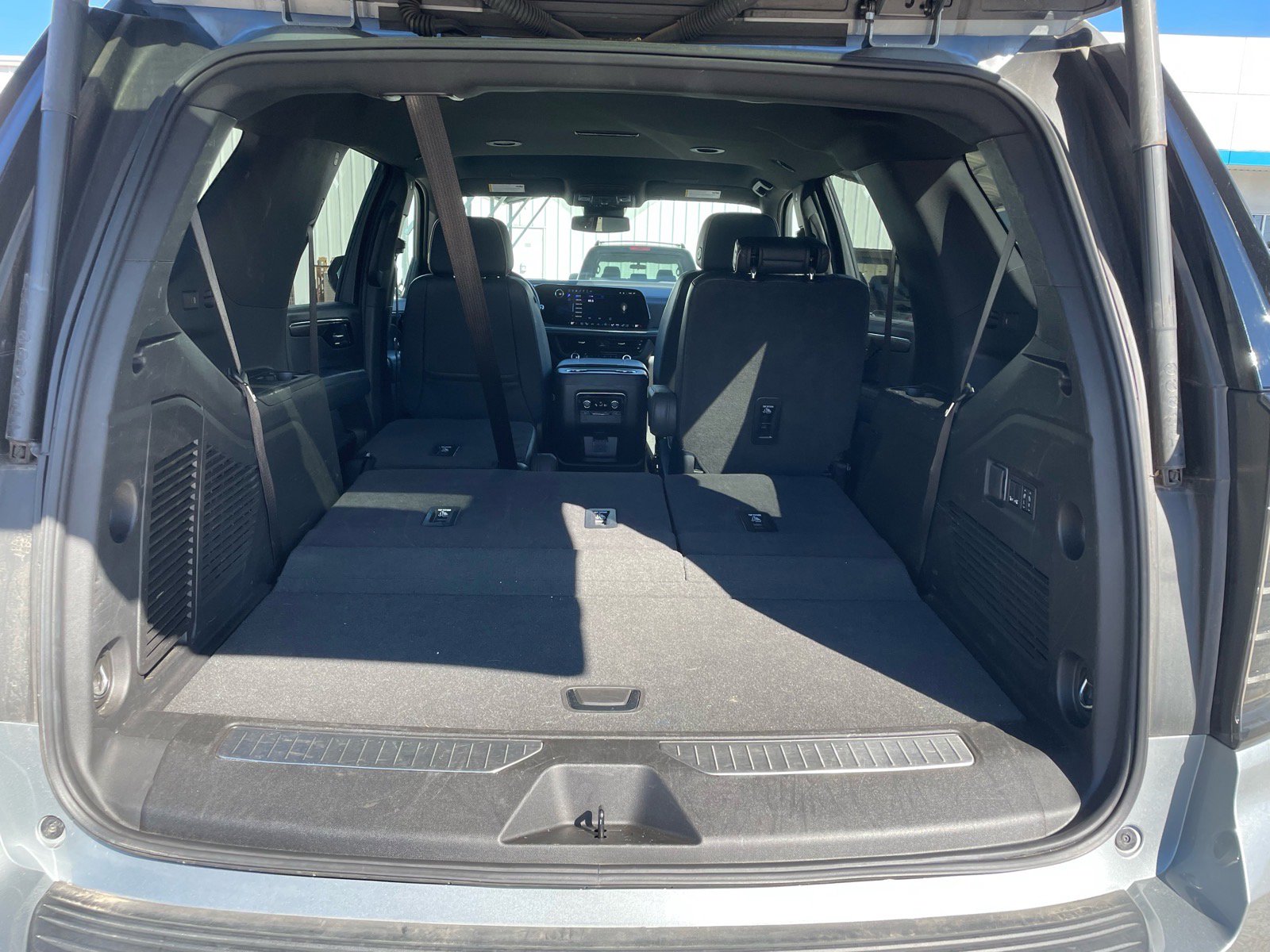 Used 2025 Chevrolet Tahoe Premier image 20