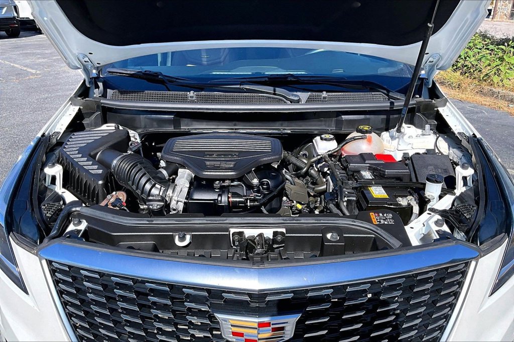 Certified 2022 Cadillac XT5 Premium Luxury FWD image 29