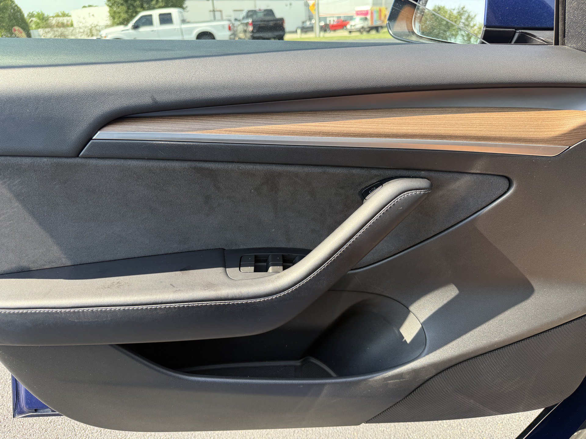 Used 2023 Tesla Model 3 Standard Range RWD image 34