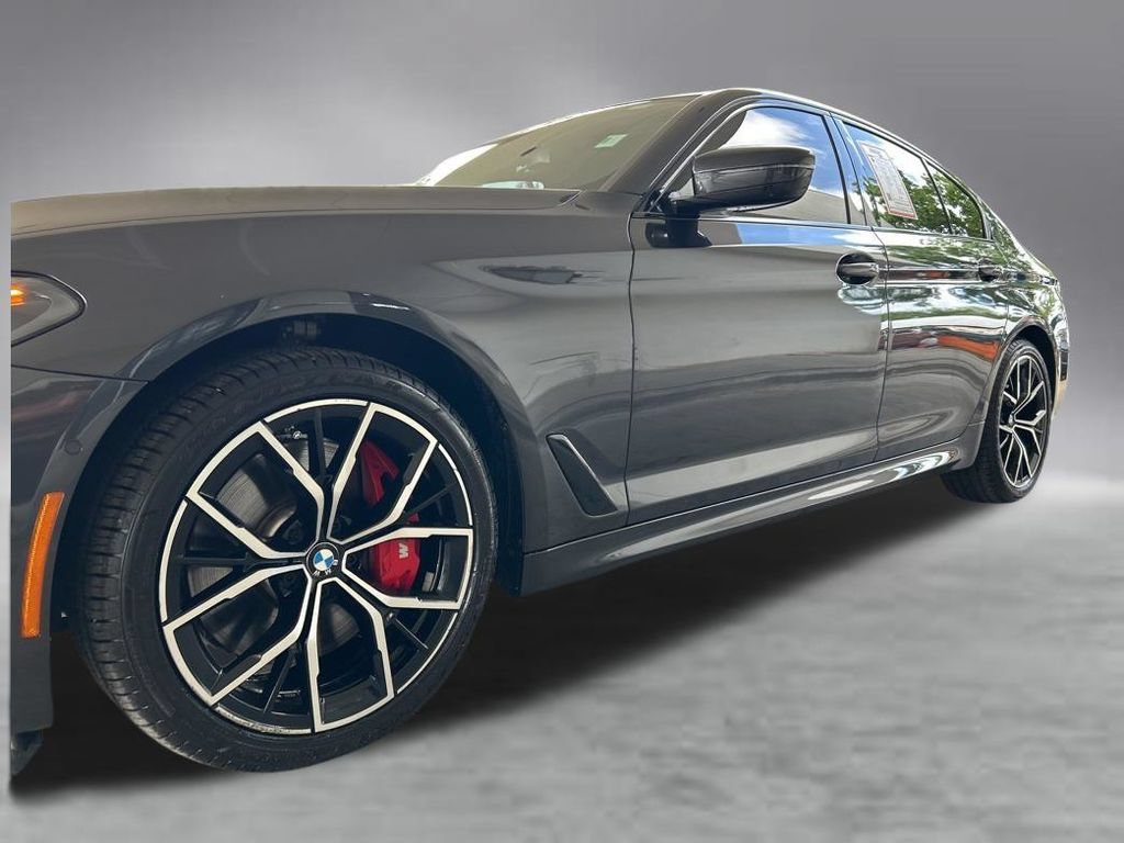 Used 2023 BMW 540i w/ M Sport Package RWD image 17
