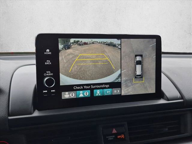 Used 2025 Honda Pilot TrailSport image 11