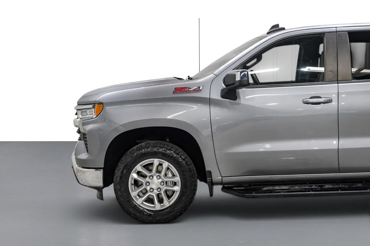 Used 2023 Chevrolet Silverado 1500 LT w/ Z71 Off-Road Package AWD/4WD image 10