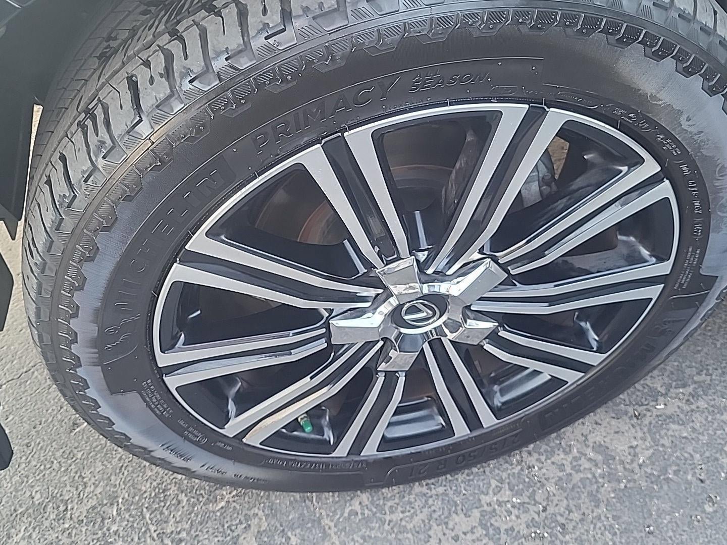 Used 2020 Lexus LX 570 4WD w/ Sport Package image 4