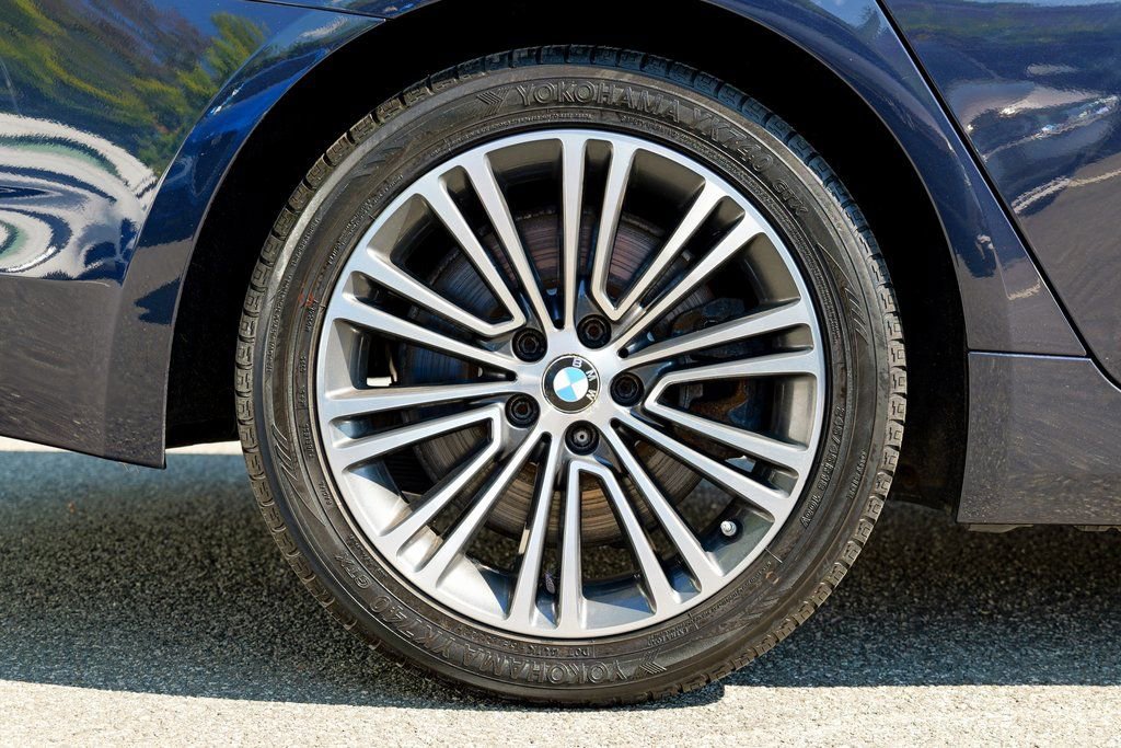 Used 2018 BMW 540i xDrive image 13