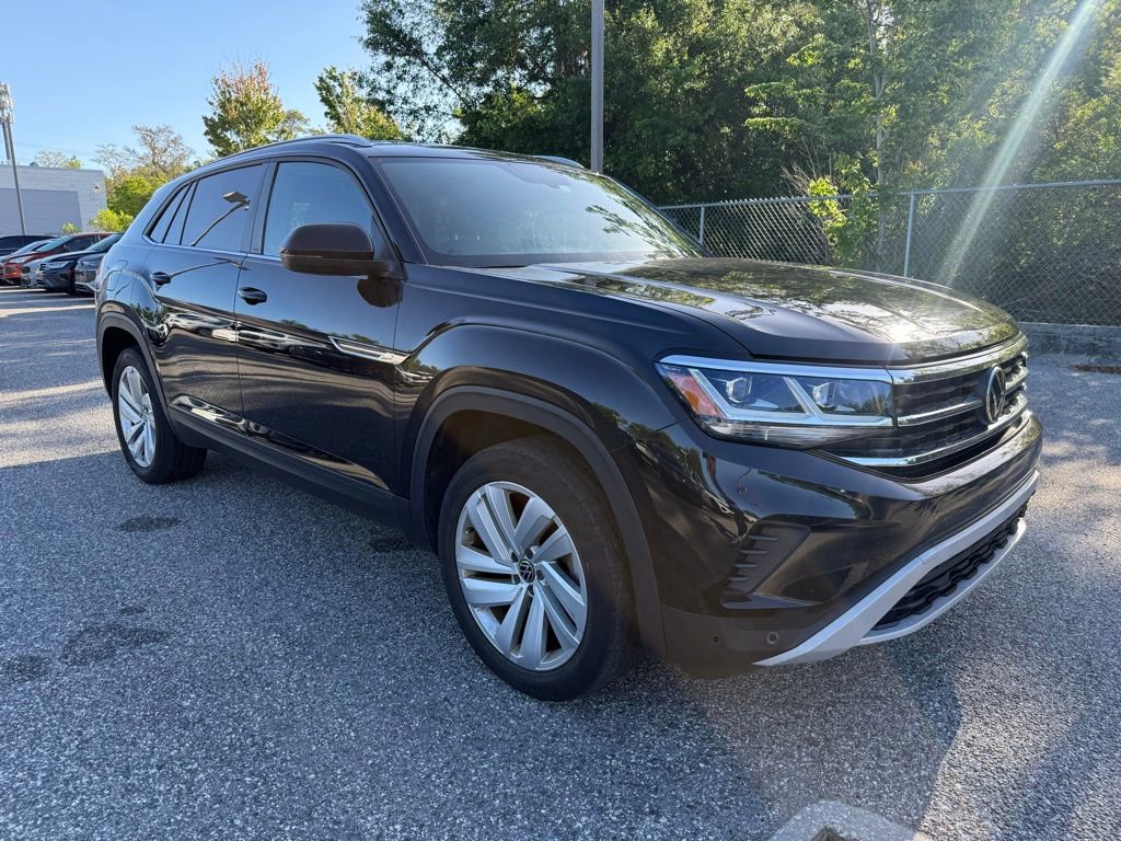 Used 2022 Volkswagen Atlas Cross Sport SE image 3