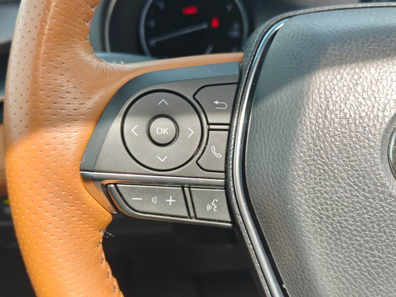 Used 2021 Toyota Avalon Limited w/ Advanced Safety Package image 16