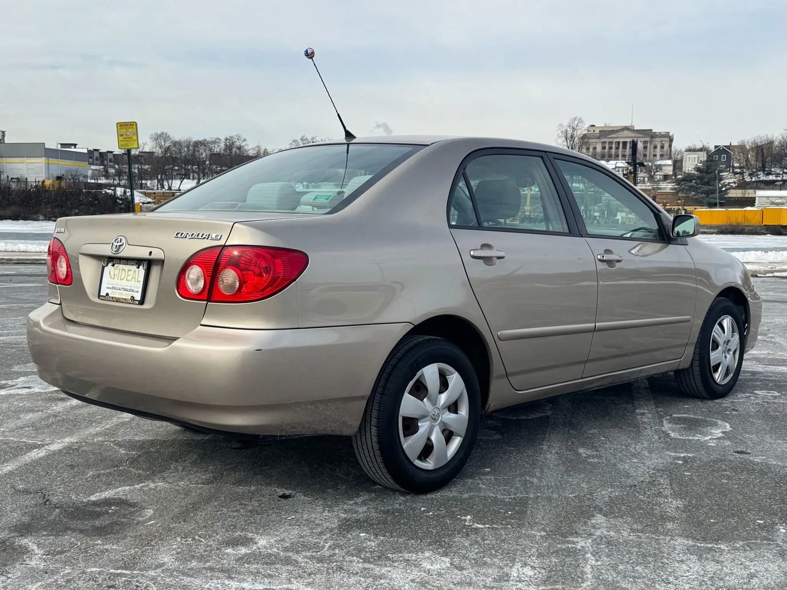 Used 2005 Toyota Corolla LE image 6