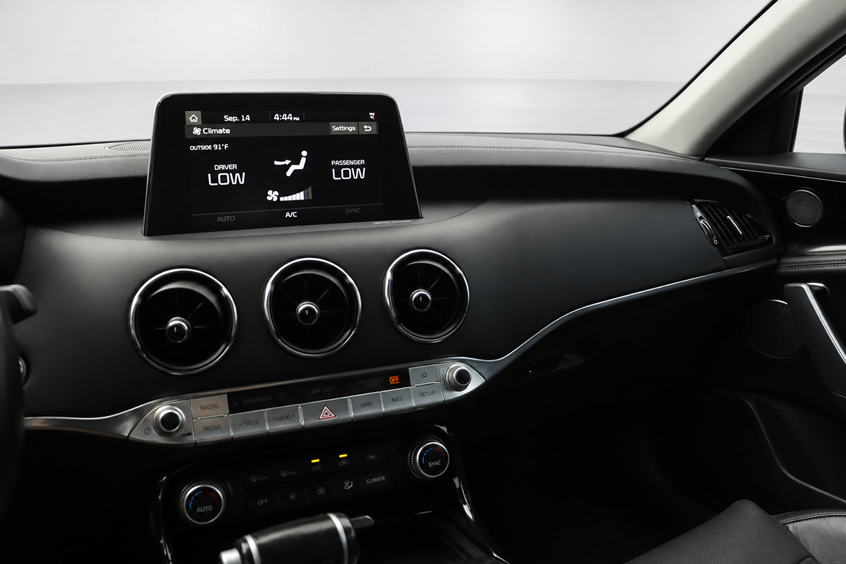 Used 2019 Kia Stinger Premium RWD image 30