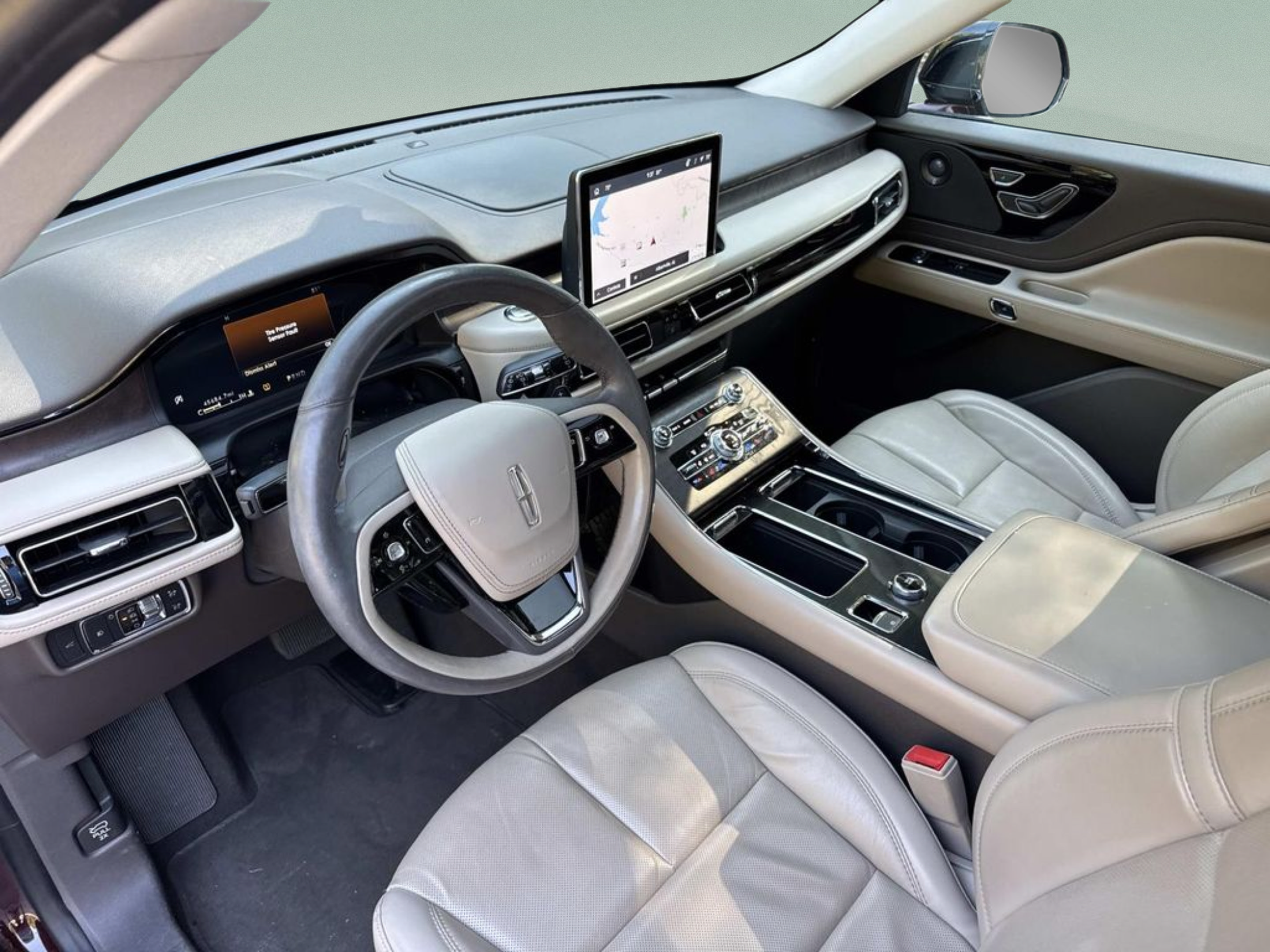 Used 2021 Lincoln Aviator Reserve w/ Elements Package Plus AWD/4WD image 23