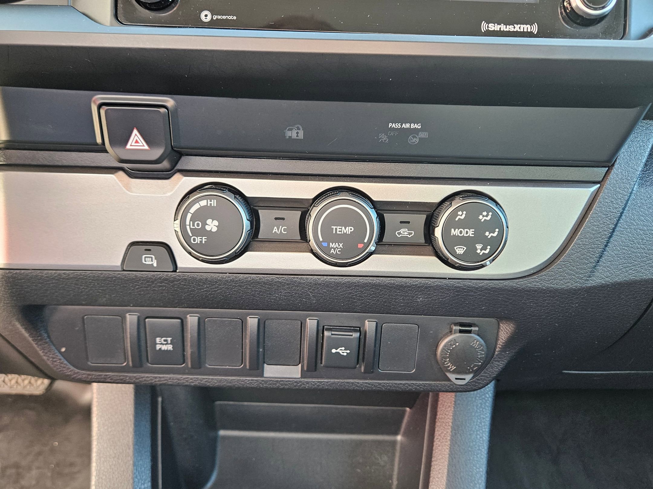 Used 2022 Toyota Tacoma SR image 14