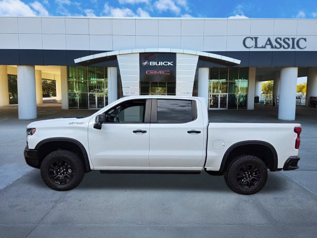Used 2024 Chevrolet Silverado 1500 ZR2 w/ Technology Package AWD/4WD image 4