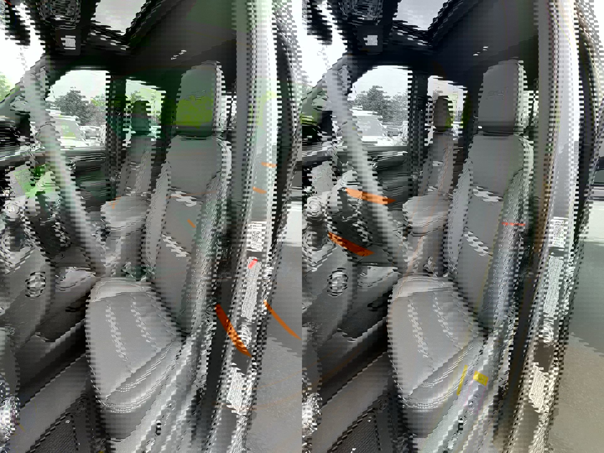 New 2025 GMC Sierra 1500 AT4 w/ AT4 Premium Package image 57