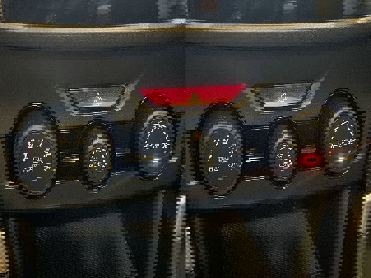 Used 2023 Subaru Forester Premium image 19