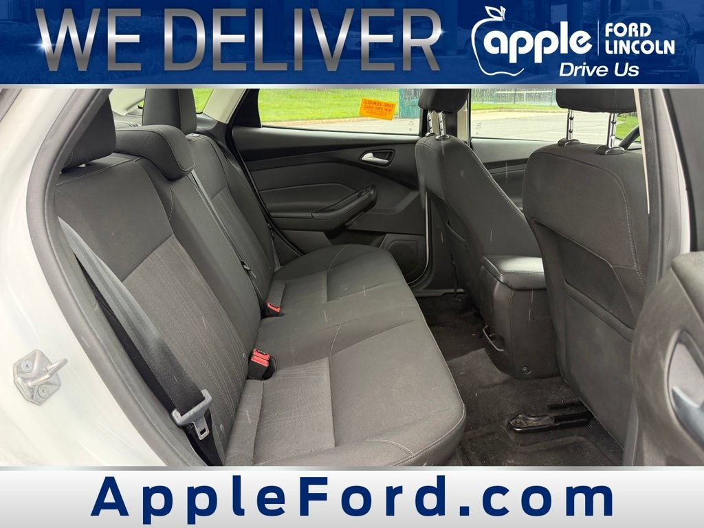 Used 2016 Ford Focus SE FWD image 8