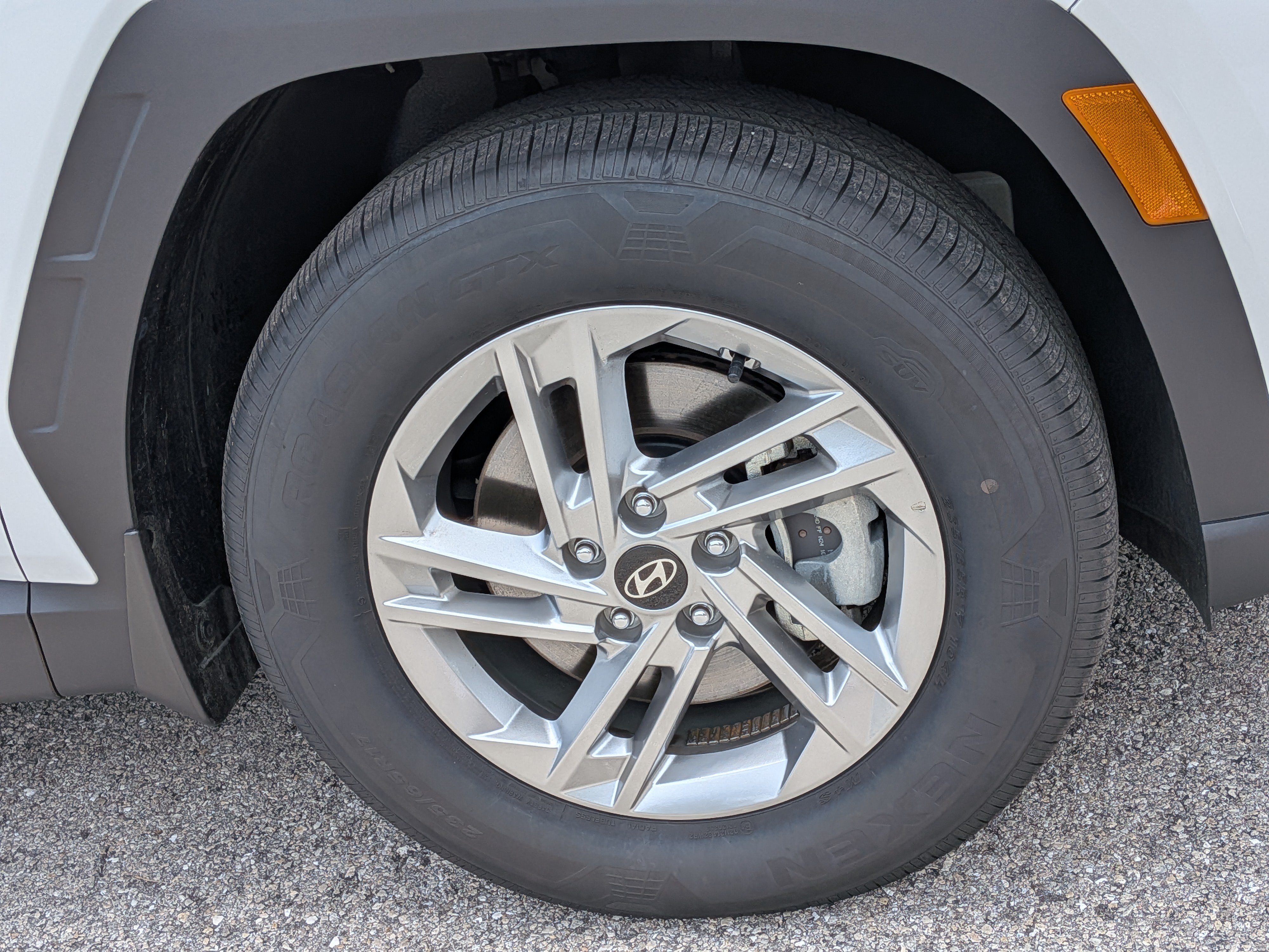 Used 2025 Hyundai Tucson SE FWD image 11