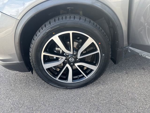 Used 2019 Nissan Rogue SL w/ Premium Package image 10