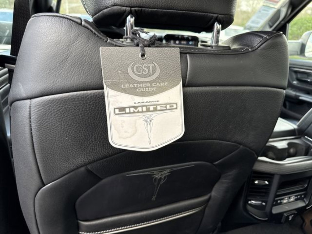 Used 2023 RAM 1500 Limited w/ Body Color Bumper Group AWD/4WD image 11