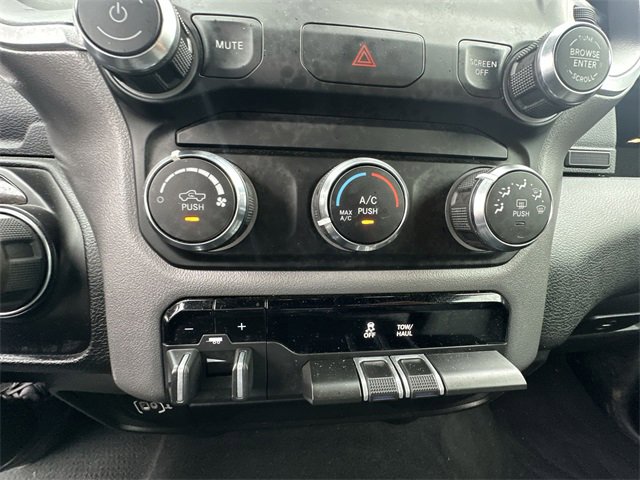 Used 2024 RAM 2500 Big Horn image 16