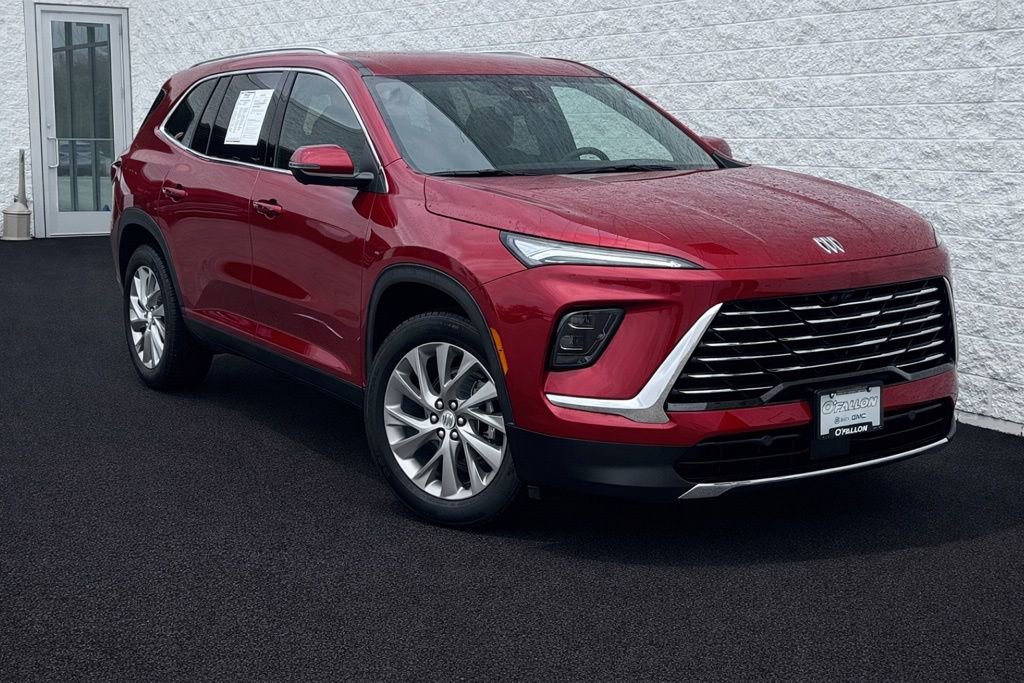 Used 2026 Buick Enclave Preferred w/ LPO, Floor Liner Package