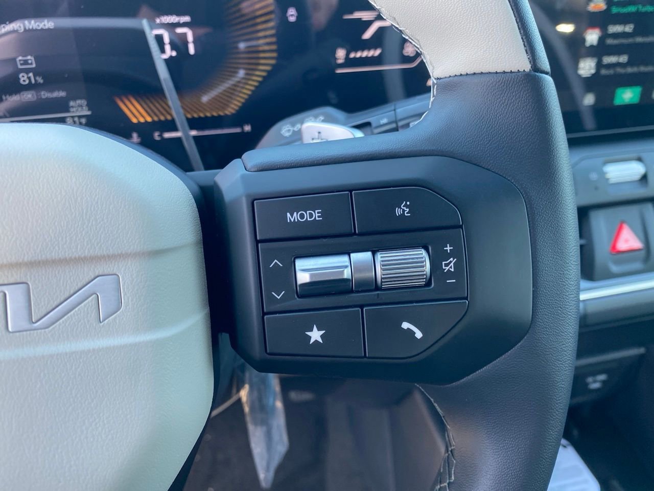 New 2026 Kia K4 GT-Line FWD image 16
