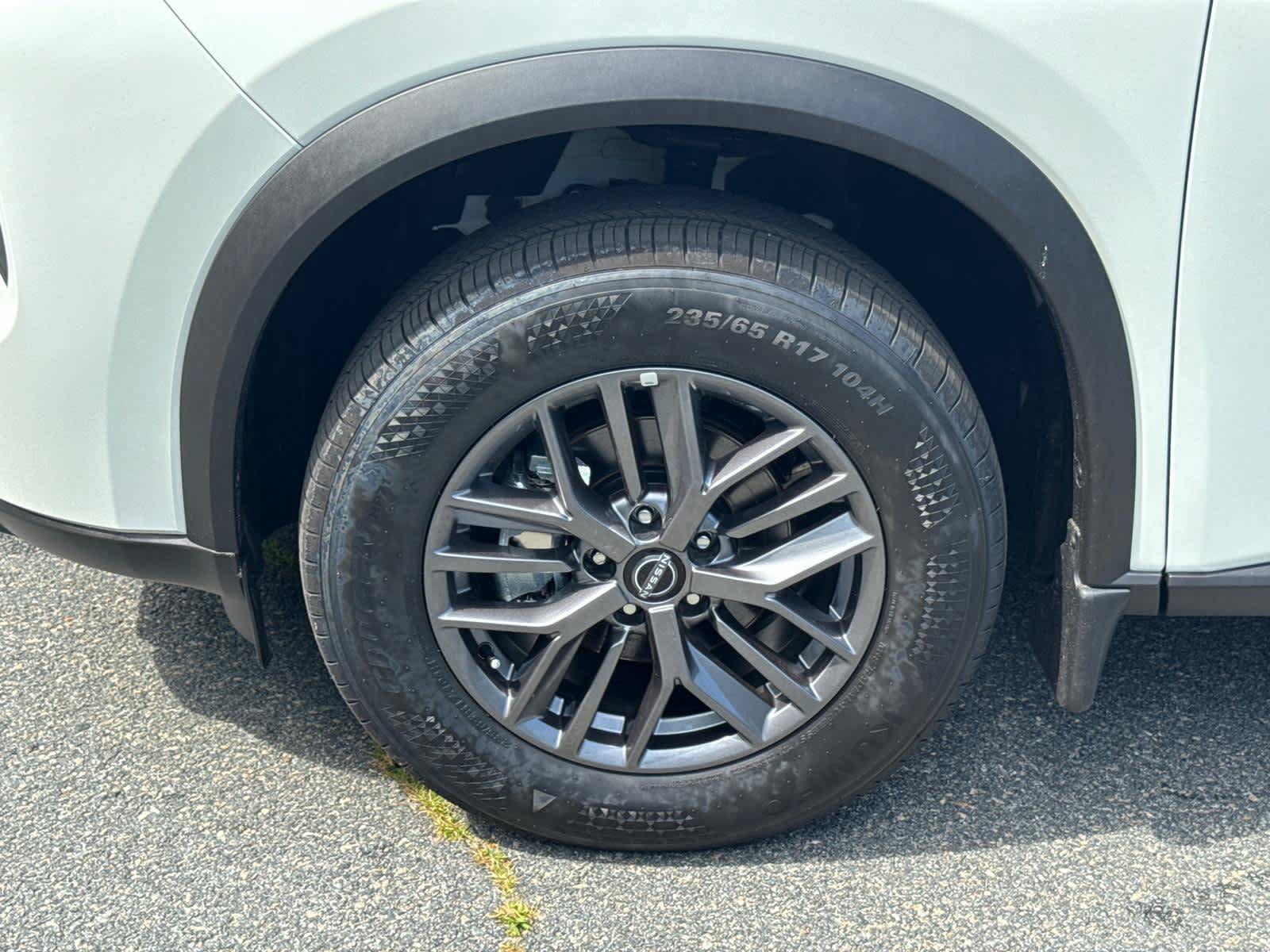 Used 2026 Nissan Rogue S AWD/4WD image 11