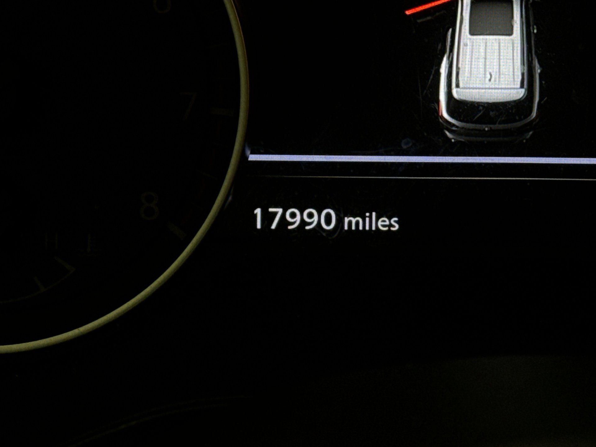 Used 2024 Nissan Pathfinder S image 9