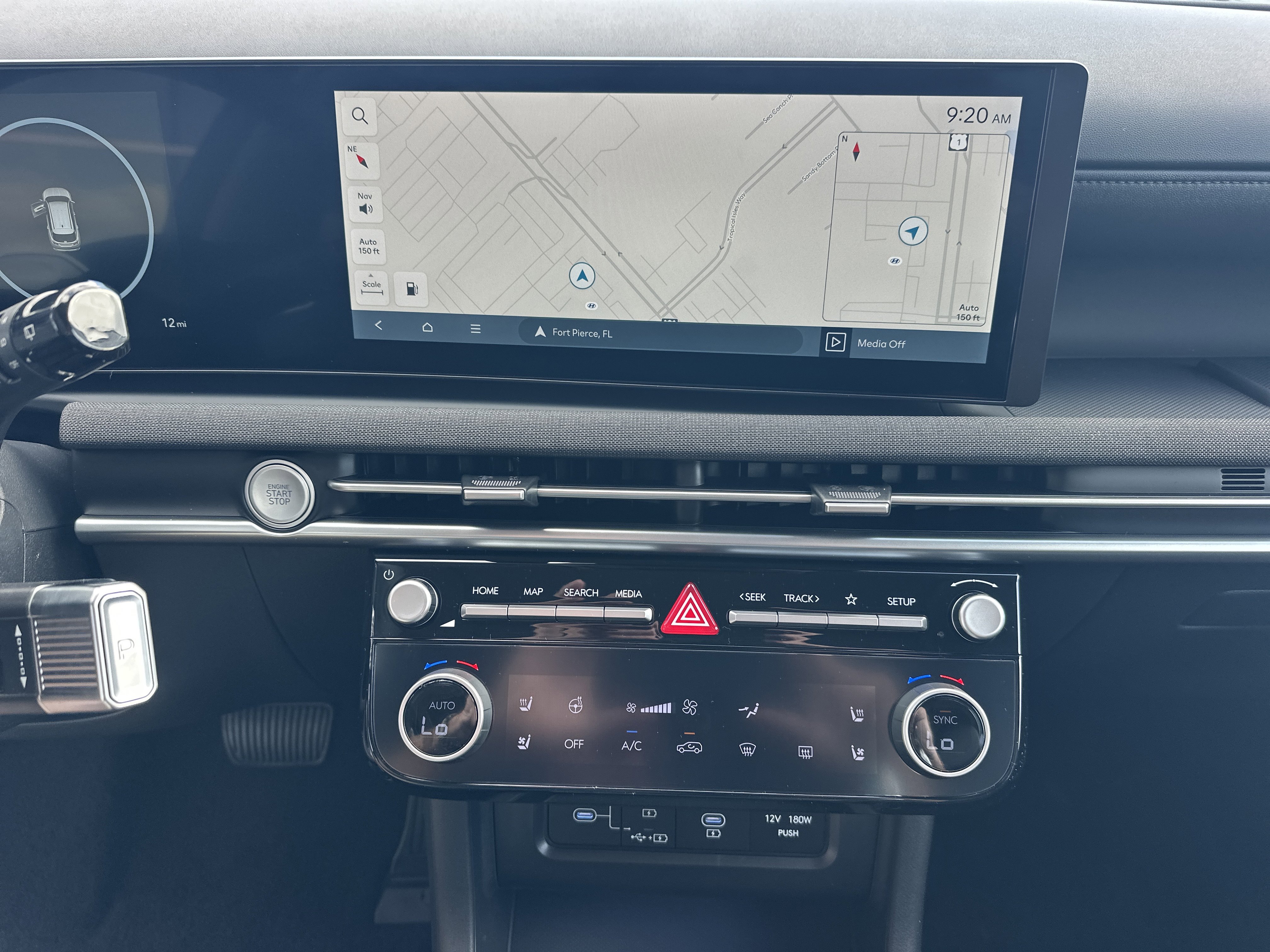 New 2026 Hyundai Tucson Limited FWD image 18