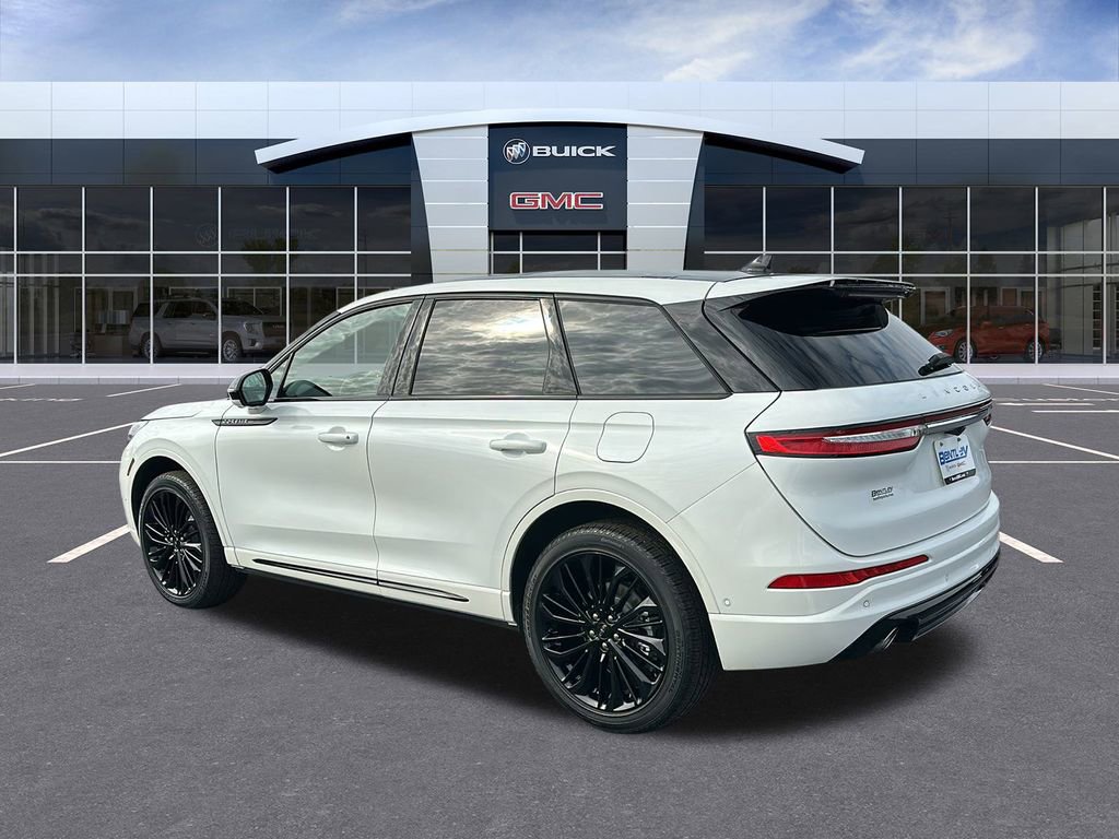 Used 2024 Lincoln Corsair FWD w/ Equipment Group 102A image 3