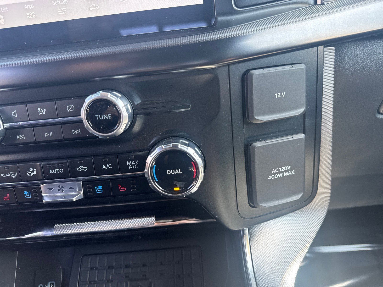 Used 2023 Ford F150 Platinum image 28