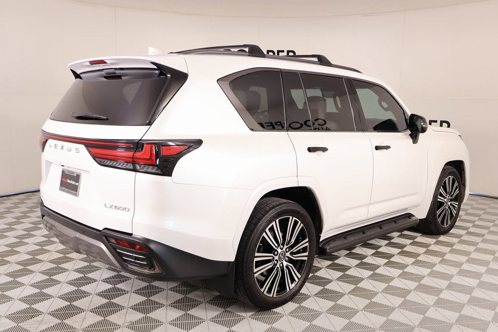 Used 2023 Lexus LX 600 4WD w/ Appearance Package image 23
