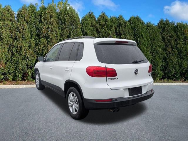 Used 2017 Volkswagen Tiguan S image 6