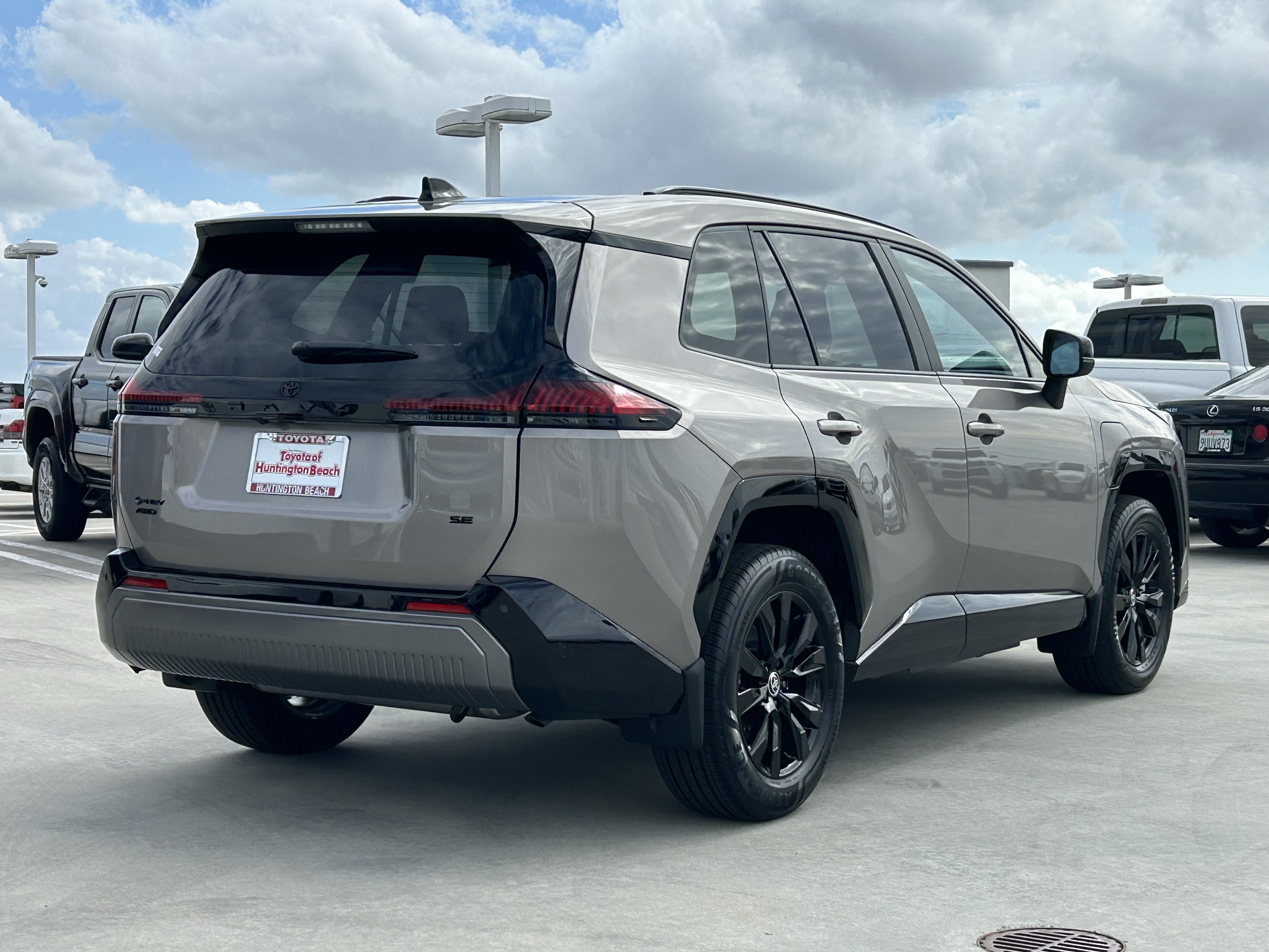 New 2026 Toyota RAV4 SE w/ Weather Package AWD/4WD image 3