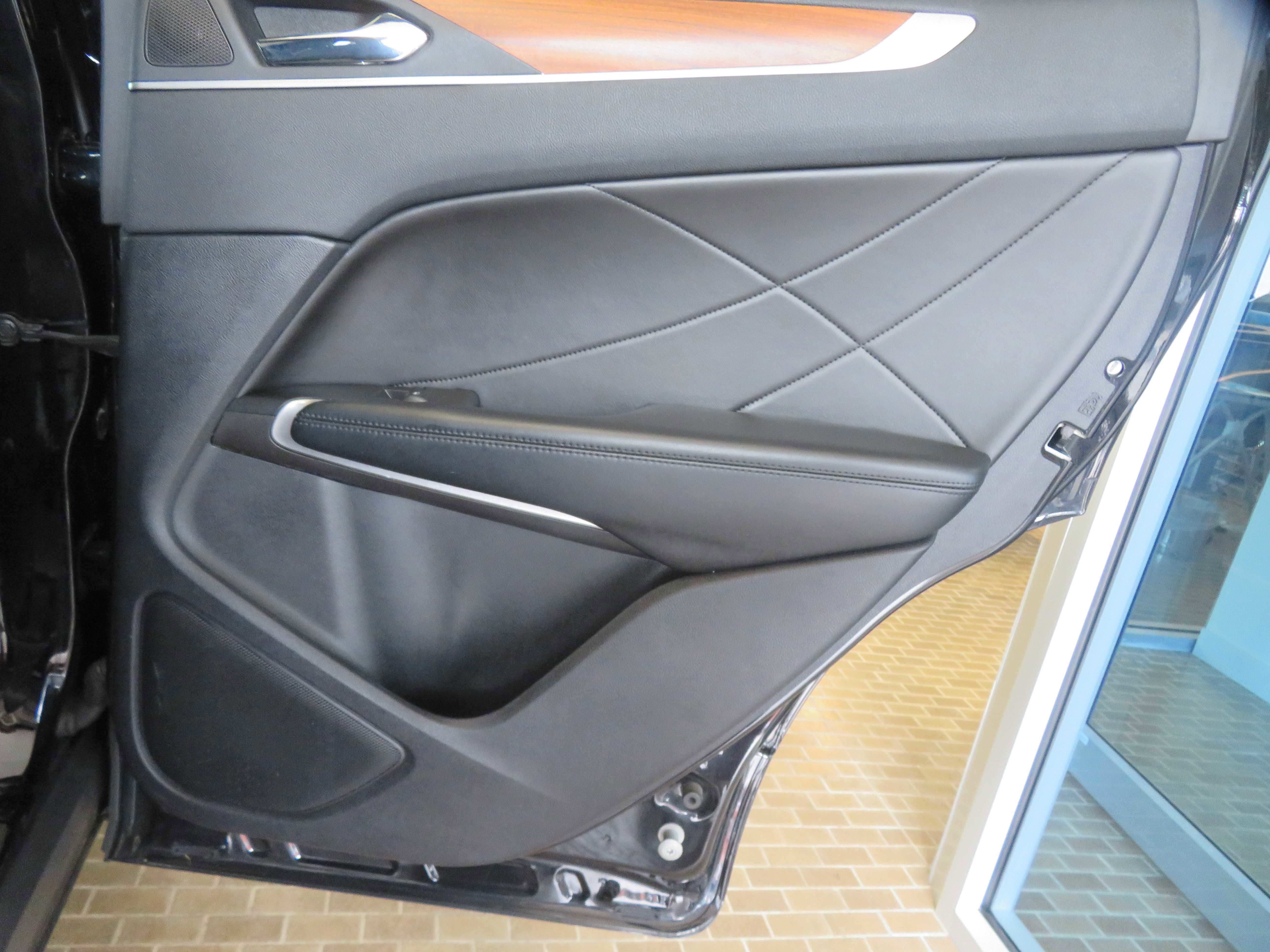 Used 2019 Lincoln MKC Reserve w/ MKC Climate Package image 28