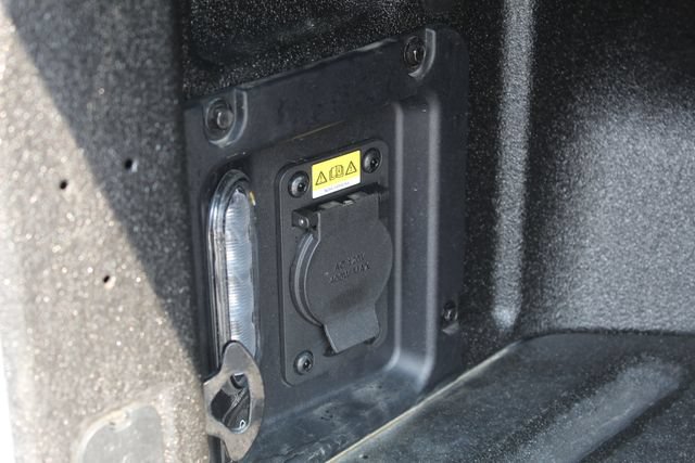 Used 2024 Ford Maverick Lariat w/ Black Appearance Package AWD/4WD image 6