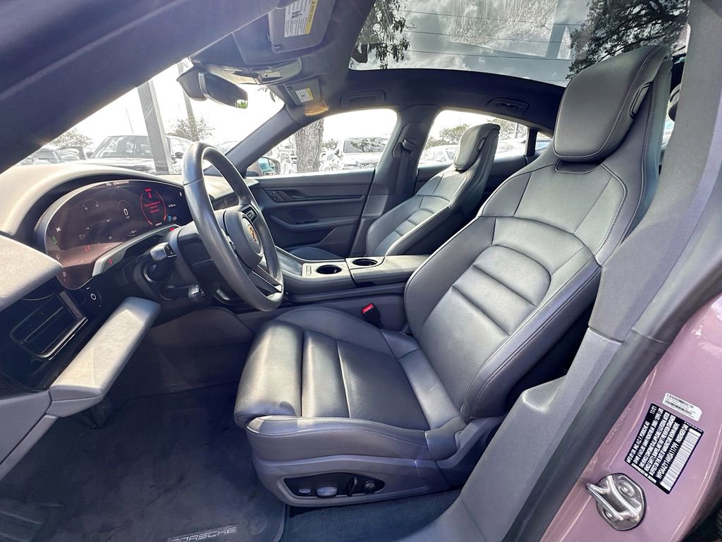 Used 2022 Porsche Taycan image 23
