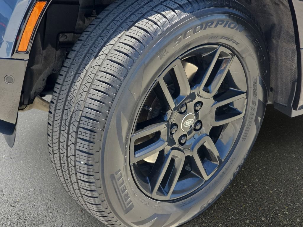 Certified 2023 Land Rover Defender 110 S AWD/4WD image 31