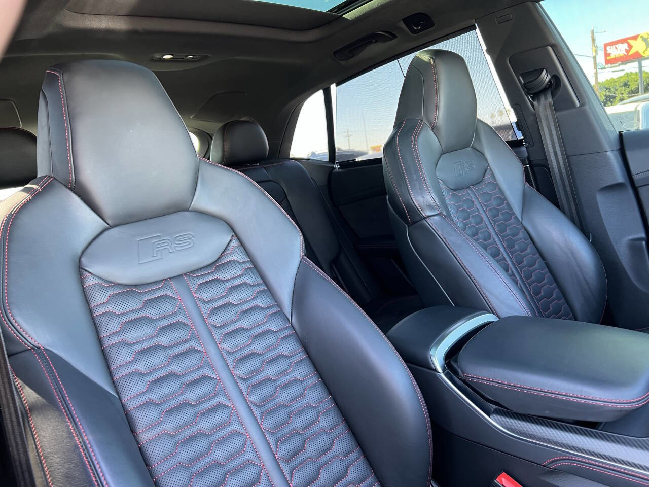 Used 2023 Audi RS Q8 image 21