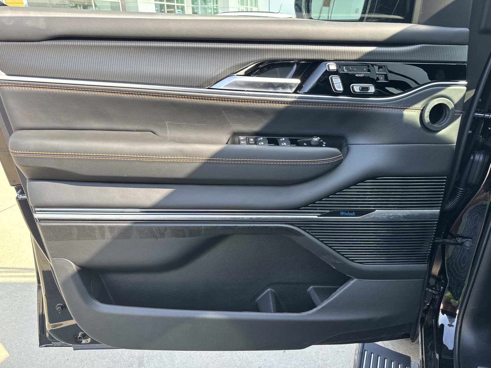 New 2026 Jeep Grand Wagoneer Summit AWD/4WD image 19