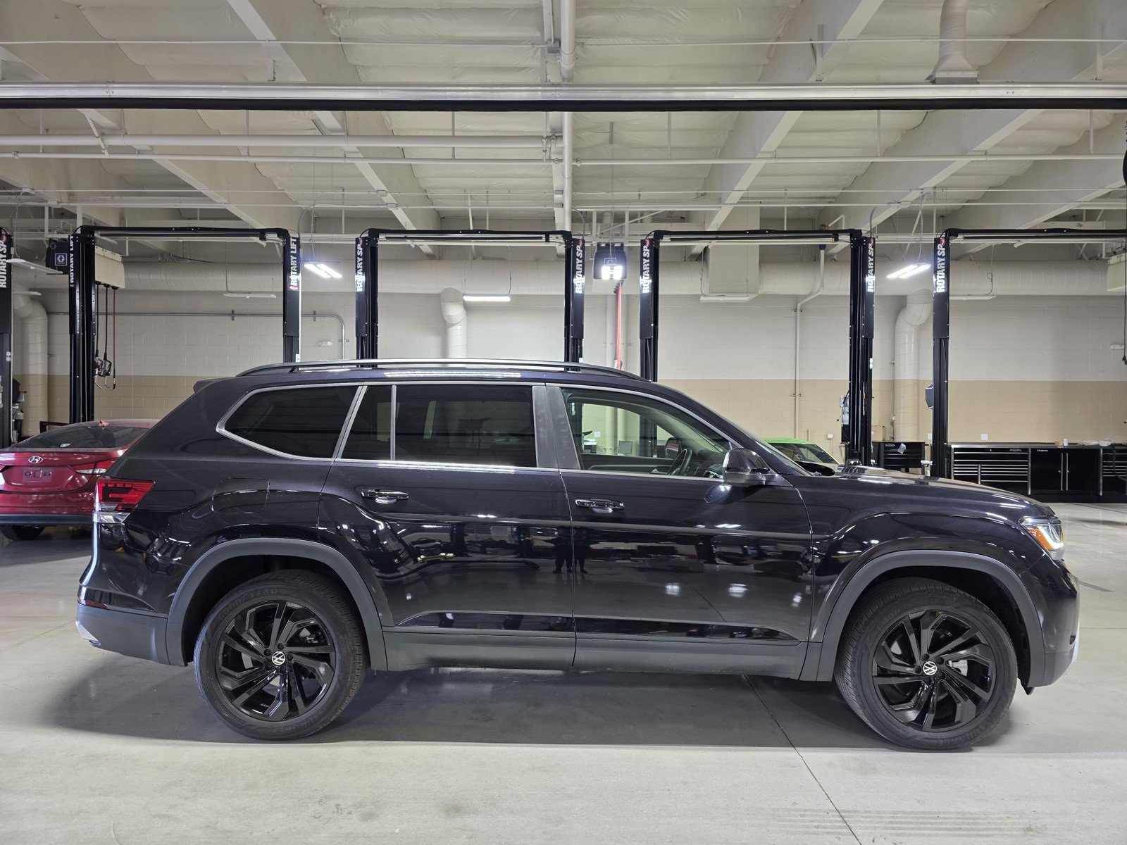 Used 2022 Volkswagen Atlas SE image 8