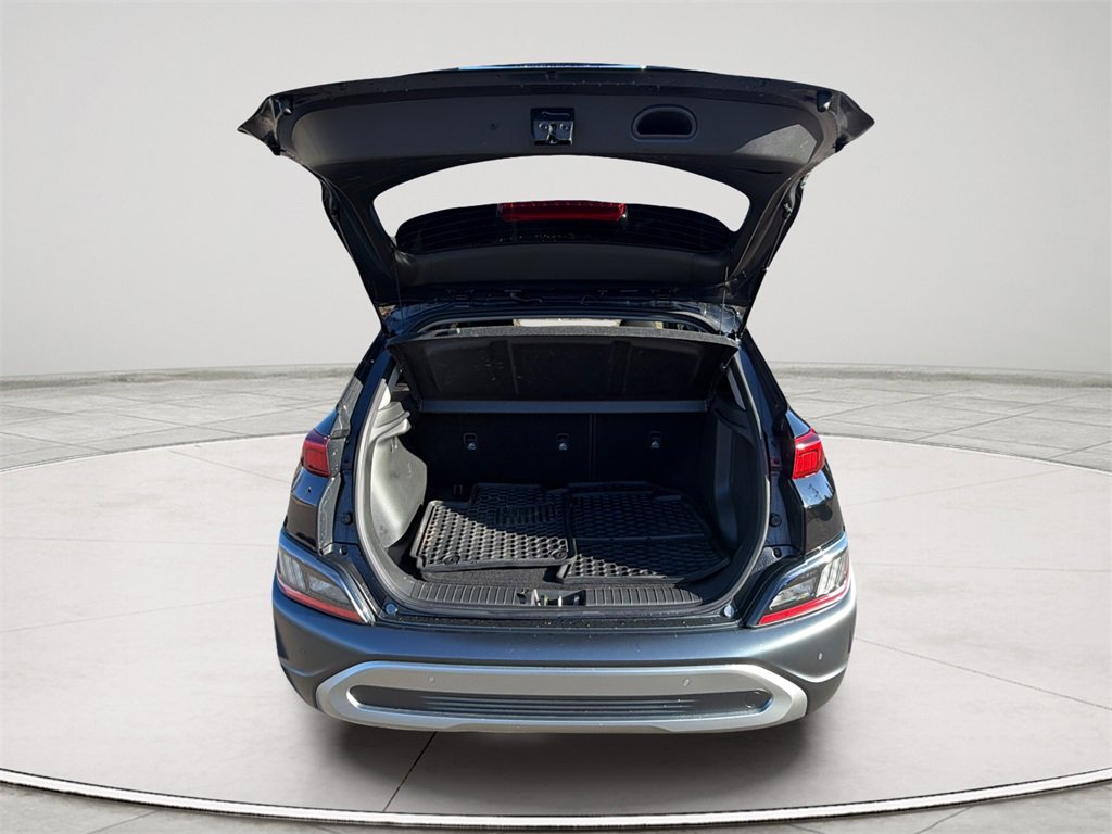 Used 2023 Hyundai Kona Limited image 12