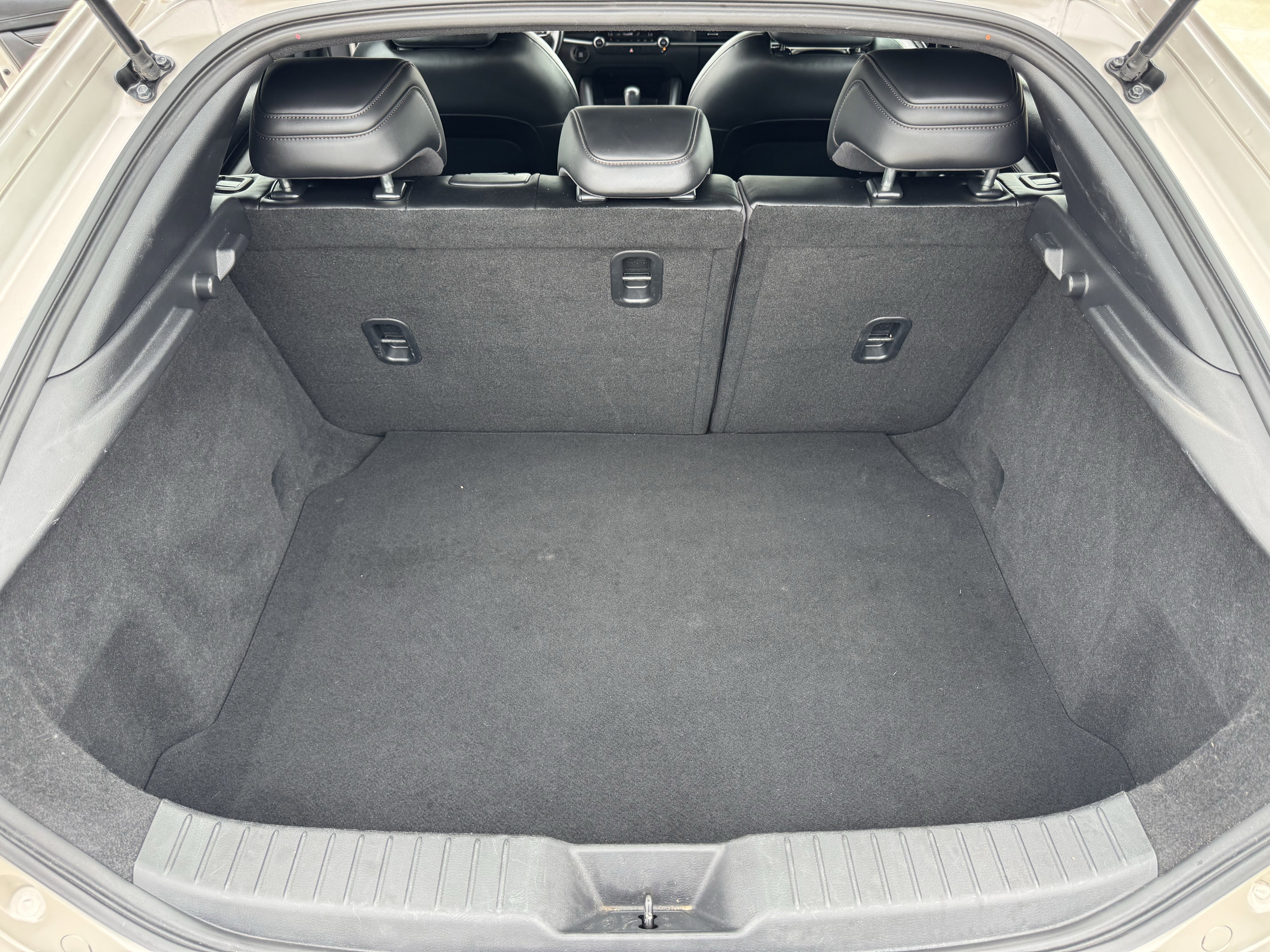 Used 2024 MAZDA MAZDA3 s image 31