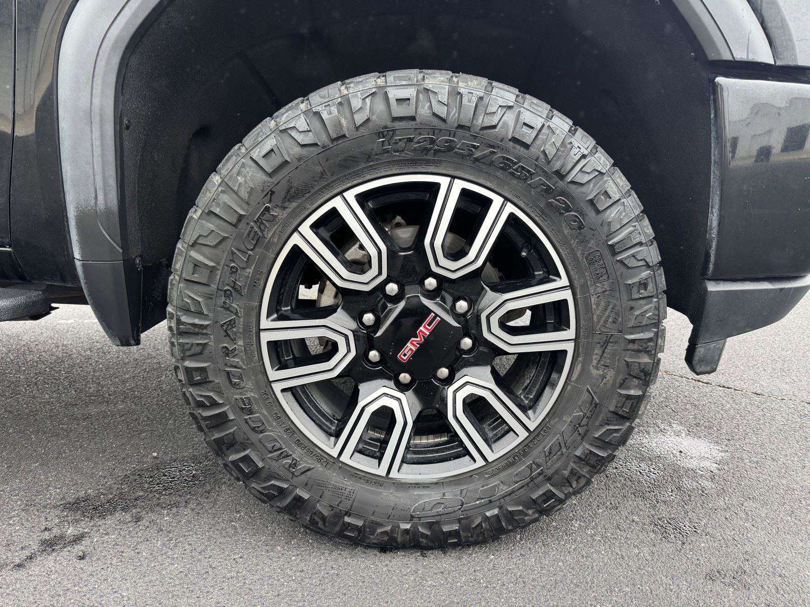 Used 2021 GMC Sierra 2500 AT4 w/ AT4 Premium Plus Package AWD/4WD image 47