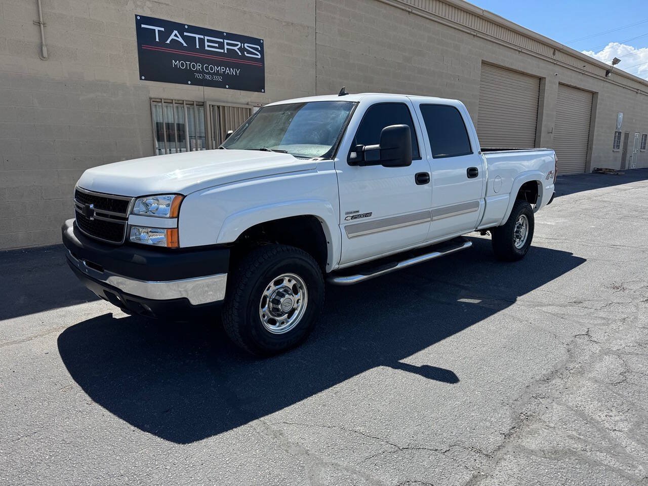 Used 2007 Chevrolet Silverado 2500 LT w/ Heavy-Duty Power Package AWD/4WD image 4