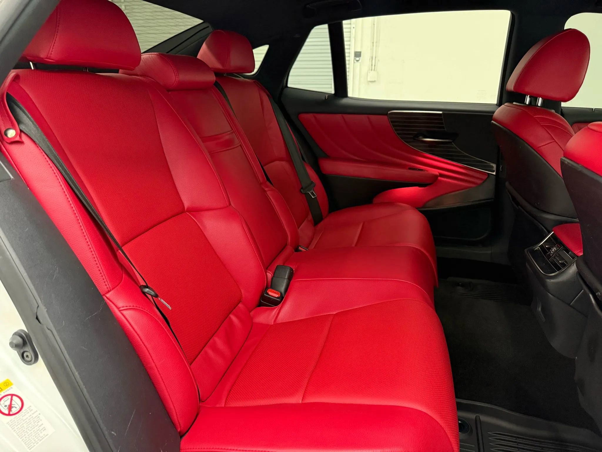 Used 2018 Lexus LS 500 w/ Accessory Package (Z2) image 42