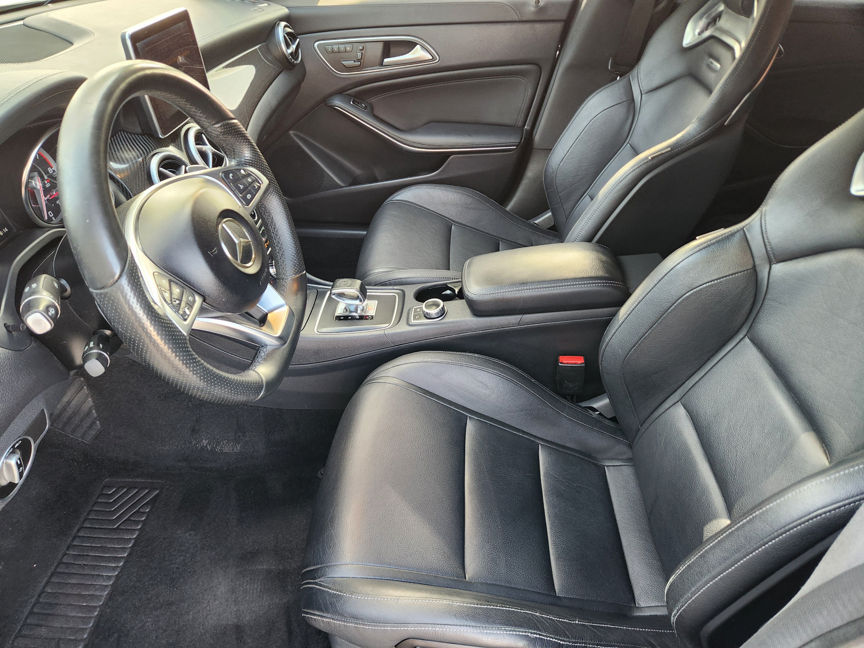Used 2015 Mercedes-Benz CLA 45 AMG 4MATIC image 5