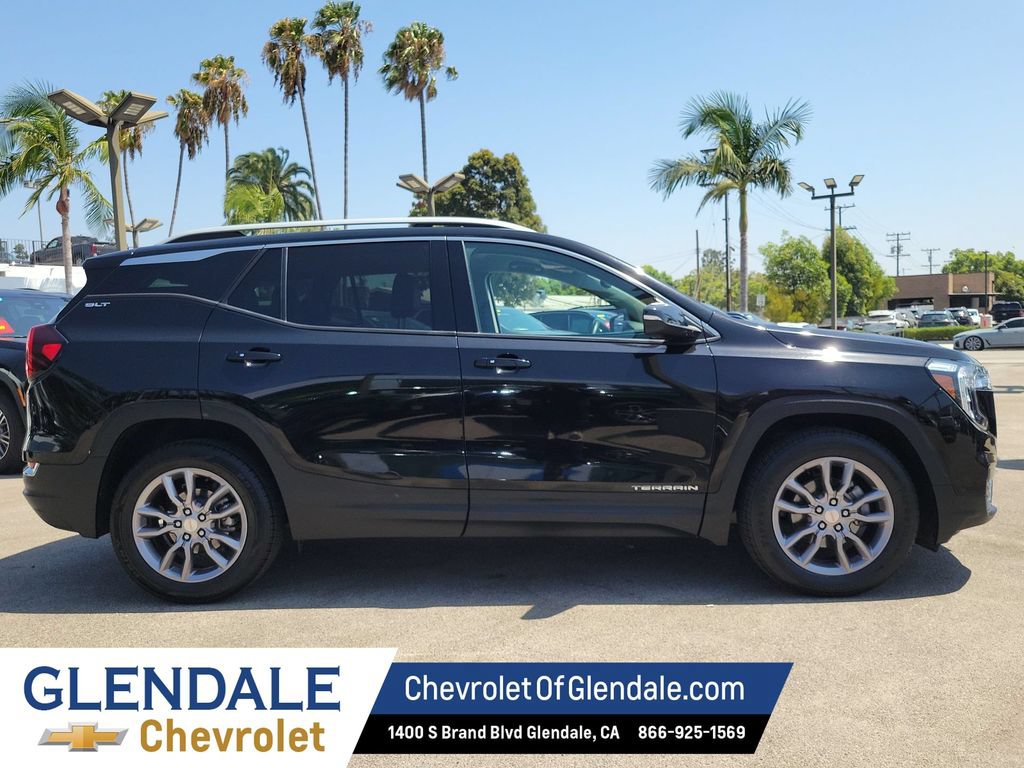 Used 2023 GMC Terrain SLT FWD image 10