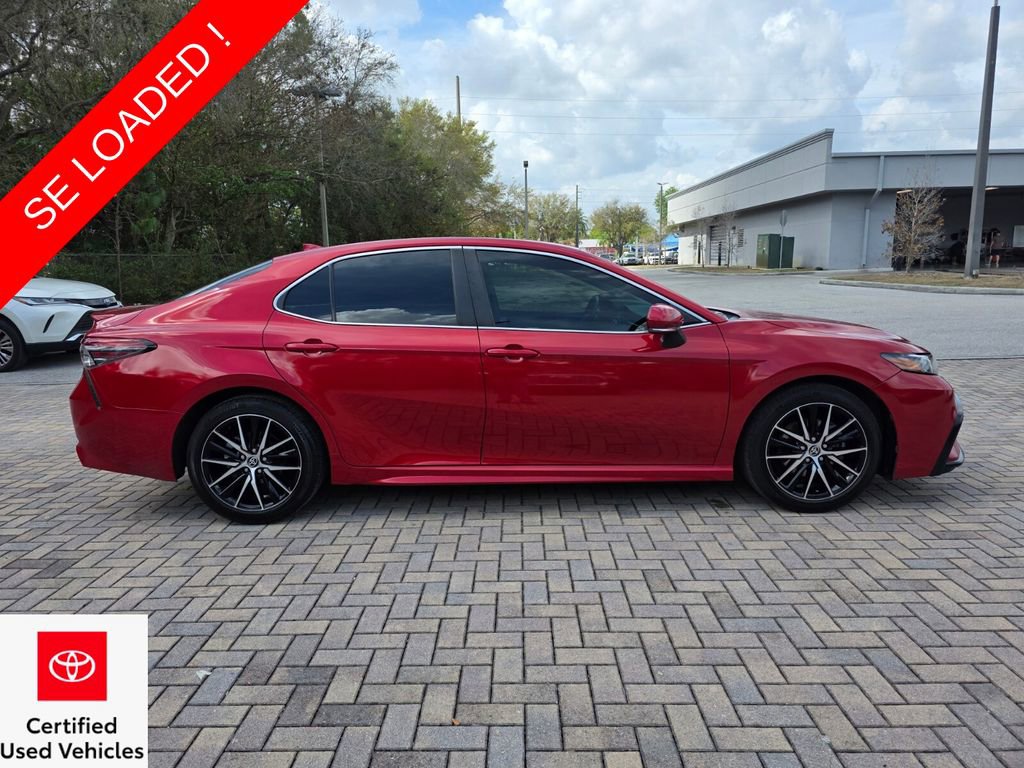 Certified 2022 Toyota Camry SE image 12
